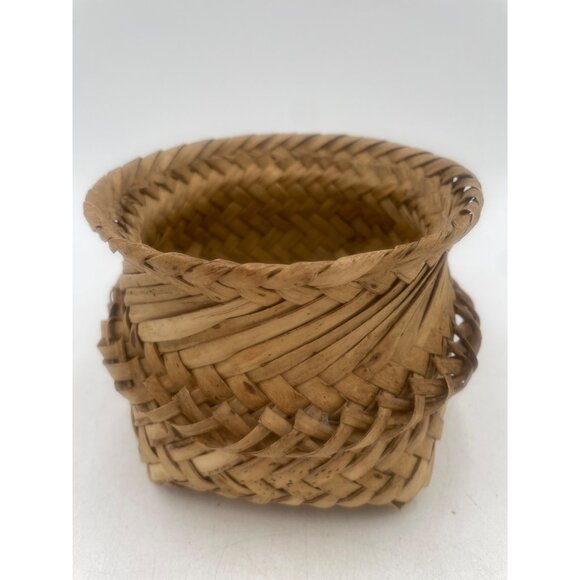 Handwoven Natural Straw Basket Home Decor Storage Or Gifts Rustic Charm Mexican - Picture 5 of 10